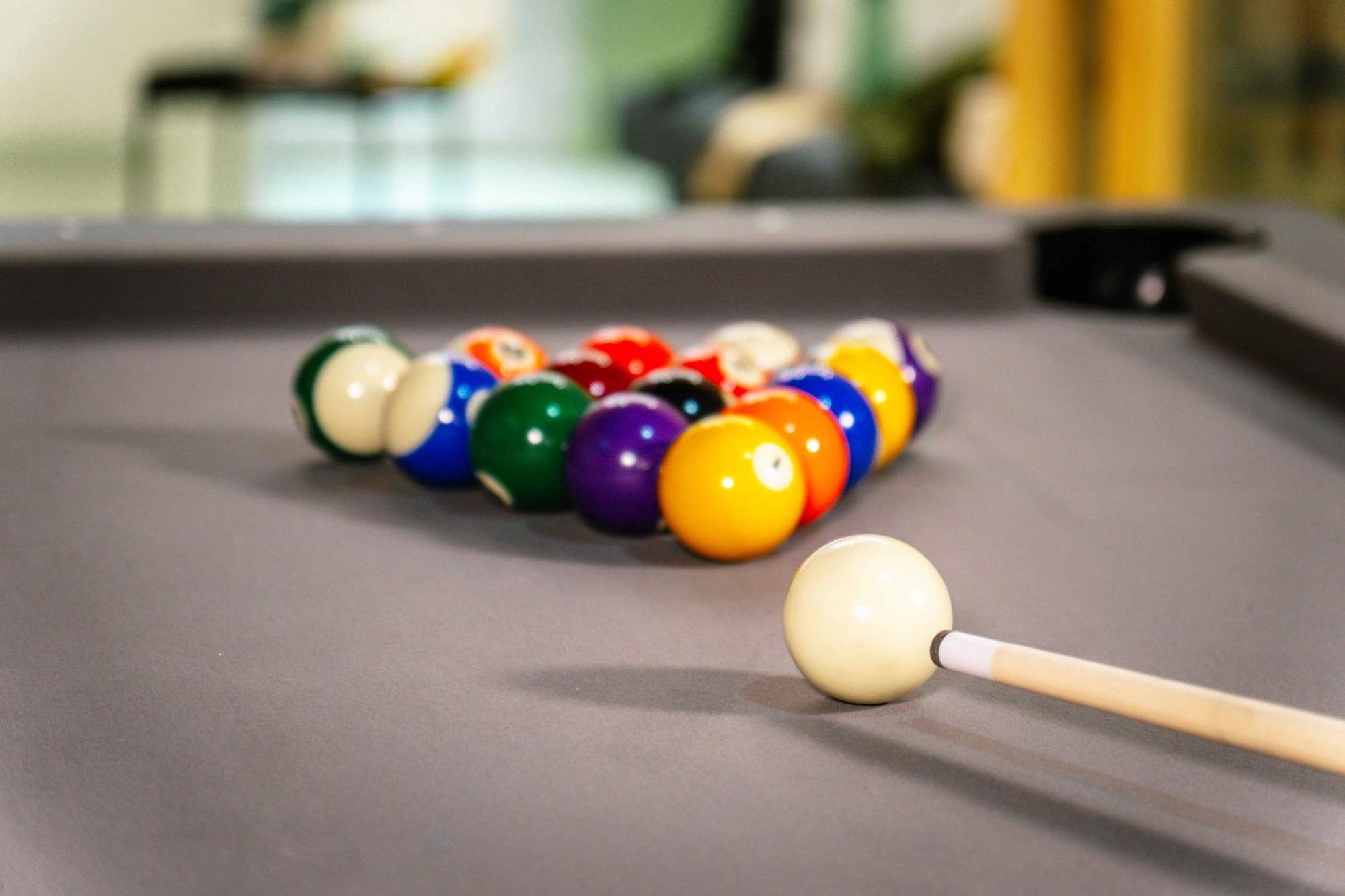 Capsule Flower - Balneo - Cinema - Billard - Nintendo Switch - Mons Centre Экстерьер фото